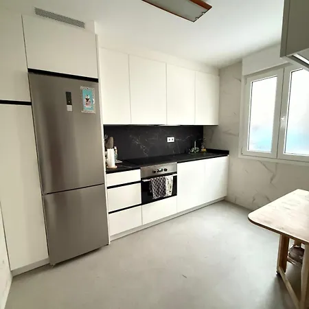 منزل للإقامة Cerca Del Centro, Bano Y Cocina Compartida
