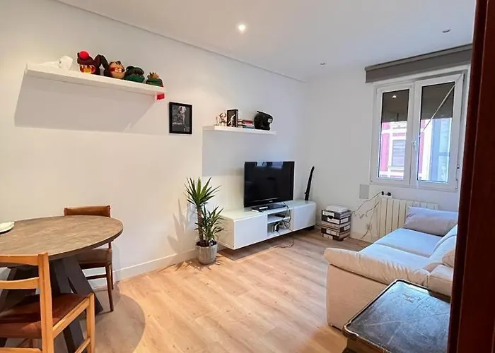 Cerca Del Centro, Bano Y Cocina Compartida * Bilbao