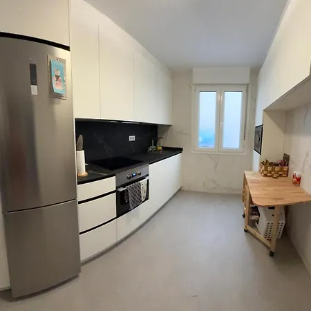 Habitación Cerca Del Centro, Baño Y Cocina Compartida Habitación en casa particular